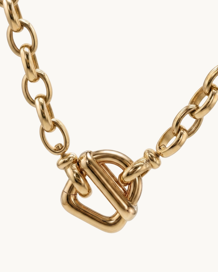 Anya Locket